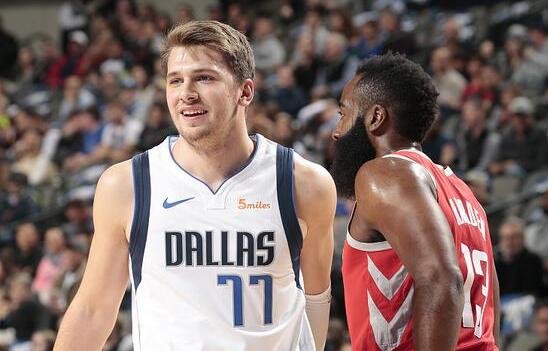 疑是每个球 疑是每个球