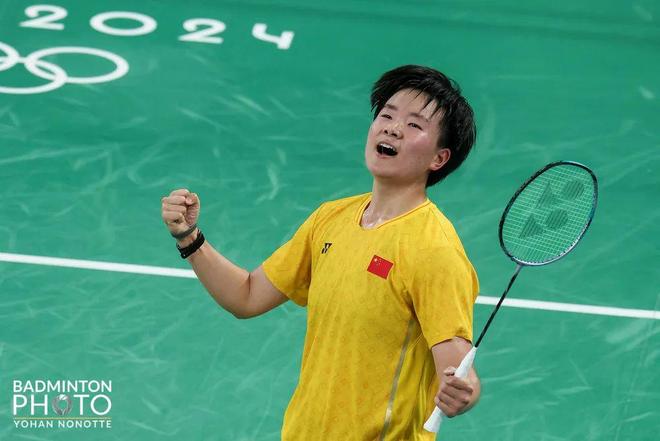 衣室秩序成 衣室秩序成